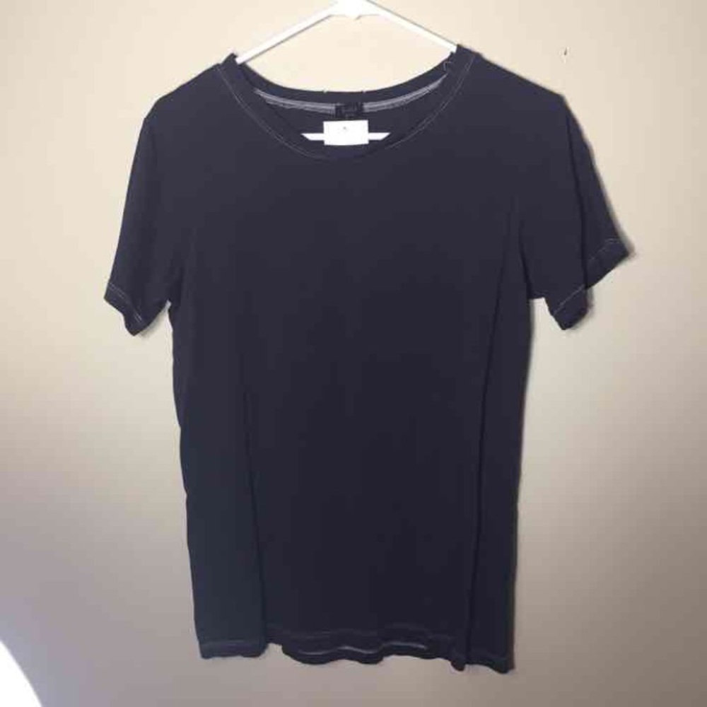 black tee