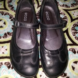 ECCO Mary Janes Women's EURO size 40 - (9 1/2)