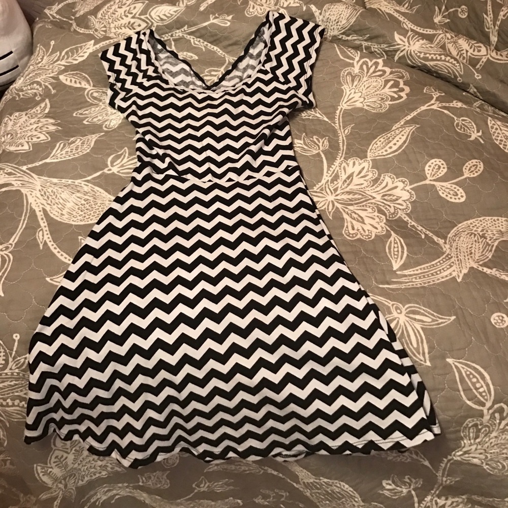b&w dress