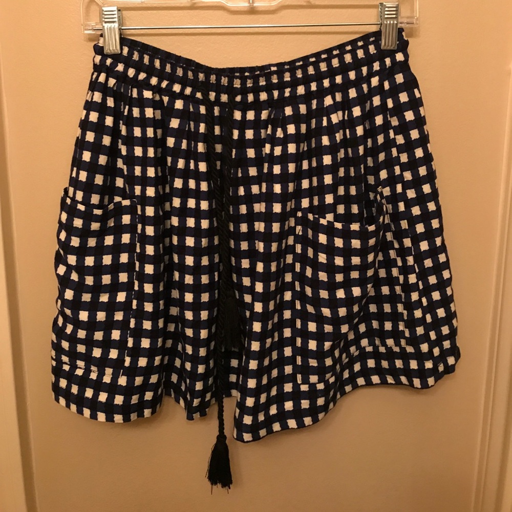 checkered skirt