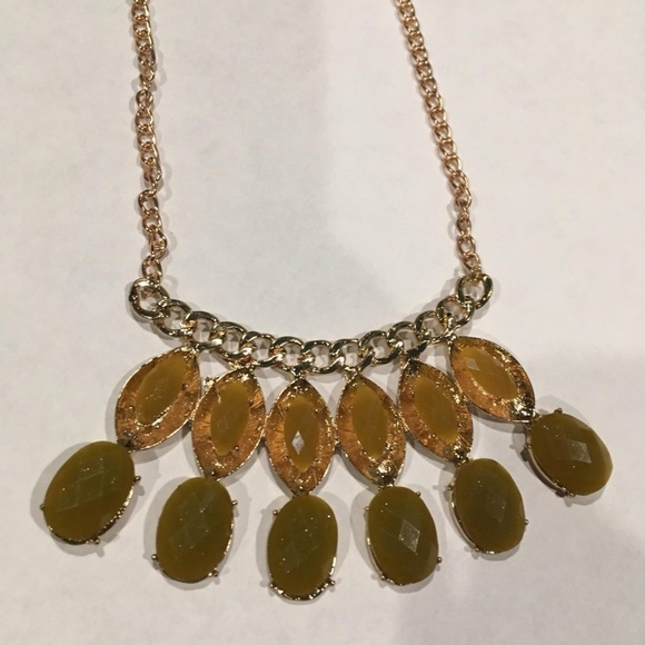 Jewels - Picture 3 of 4