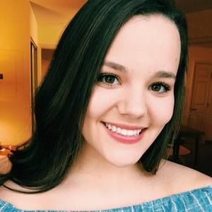 Meet your Posher, Raegan