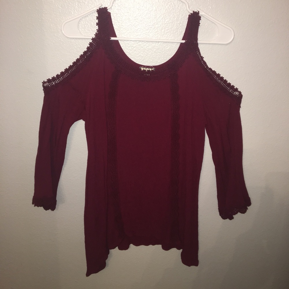 Eyeshadow off the shoulder boho top