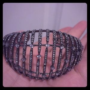Cuff bracelet with sparking crystals