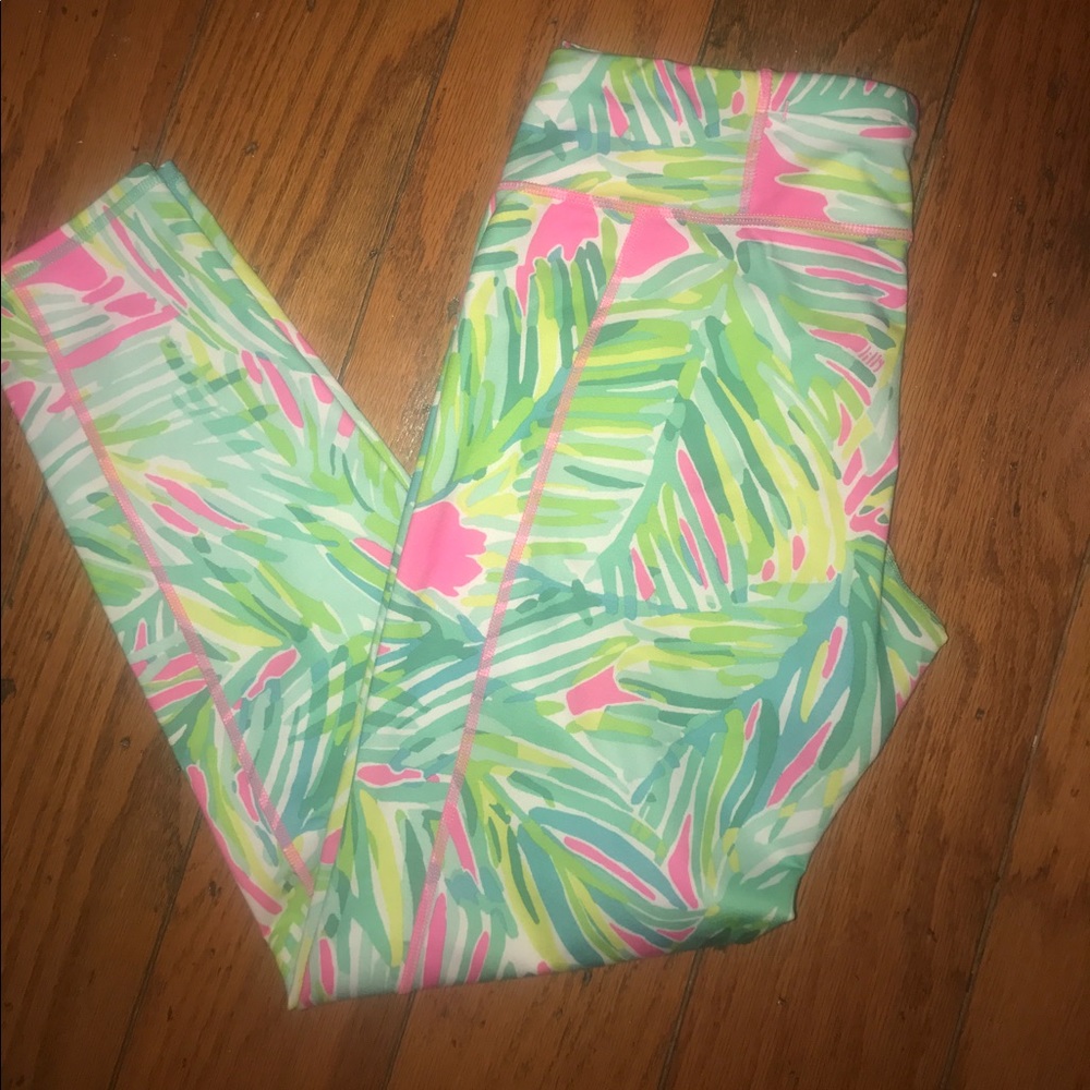 Lilly Pulitzer Tropical Storm Luxletic Leggings!