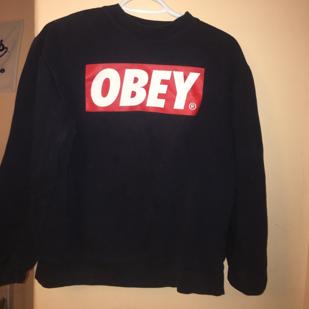 Obey crew neck sweatshirt
