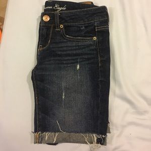 Bermuda jean shorts