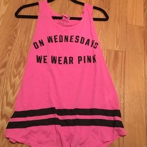 VS Pink muscle tee