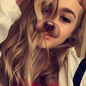 Meet your Posher, Camille