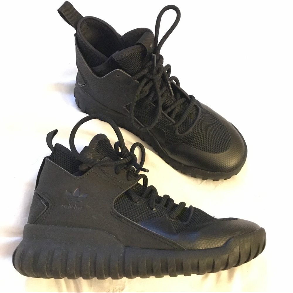 🚫sold 🚫 Adidas tubular