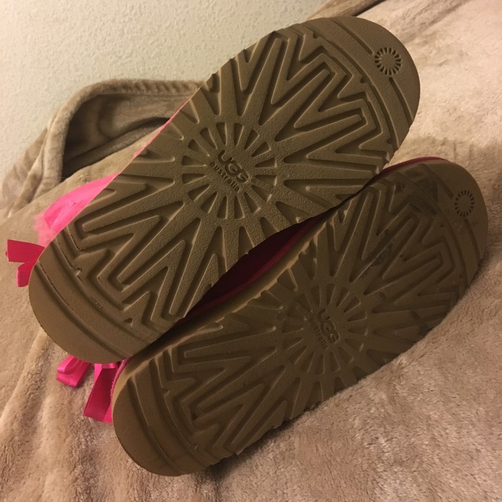 Pink Ugg boots with bows ๐ - Picture 6 of 8