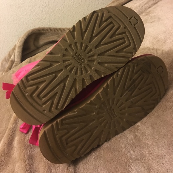 Pink Ugg boots with bows 💕 - Picture 6 of 8