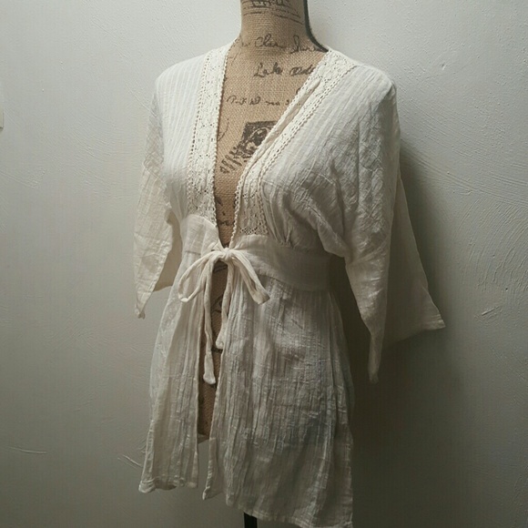 Tops - Cute Cream Top