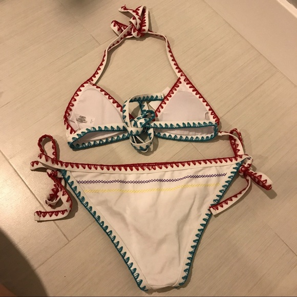 ❌SOLD❌ White Triangle bikini set - Picture 2 of 2