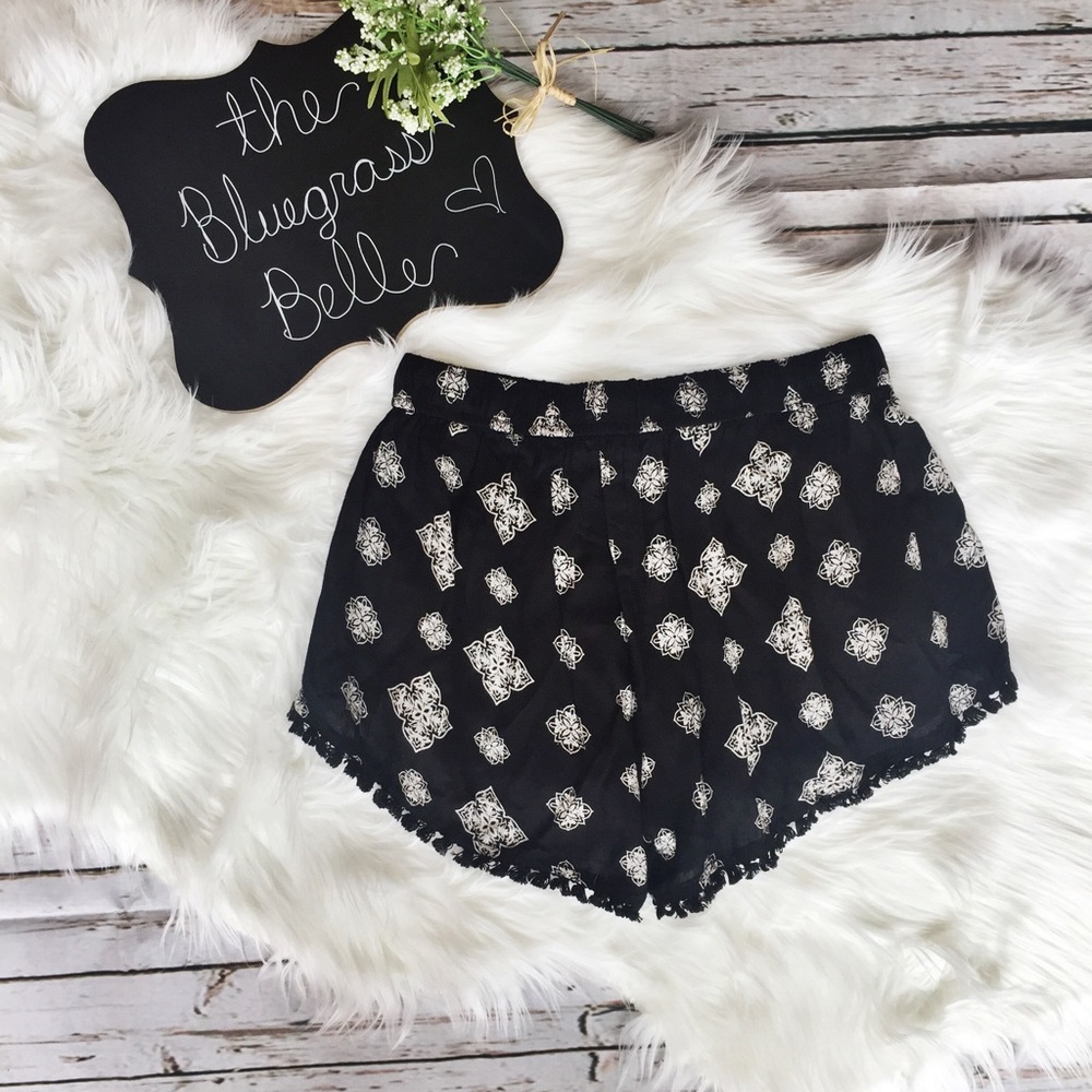 Cute Comfy Bohemian Boho Chic Shorts - Picture 5 of 5