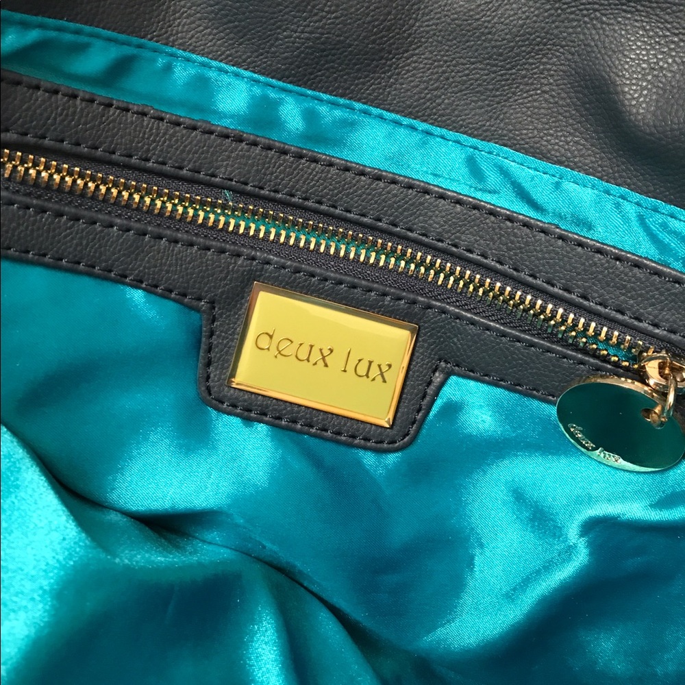 Duex lux Leather Crossbody Bag/ Convertible Clutch - Picture 7 of 8
