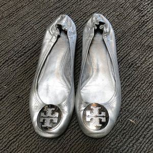 Tory burch silver flats