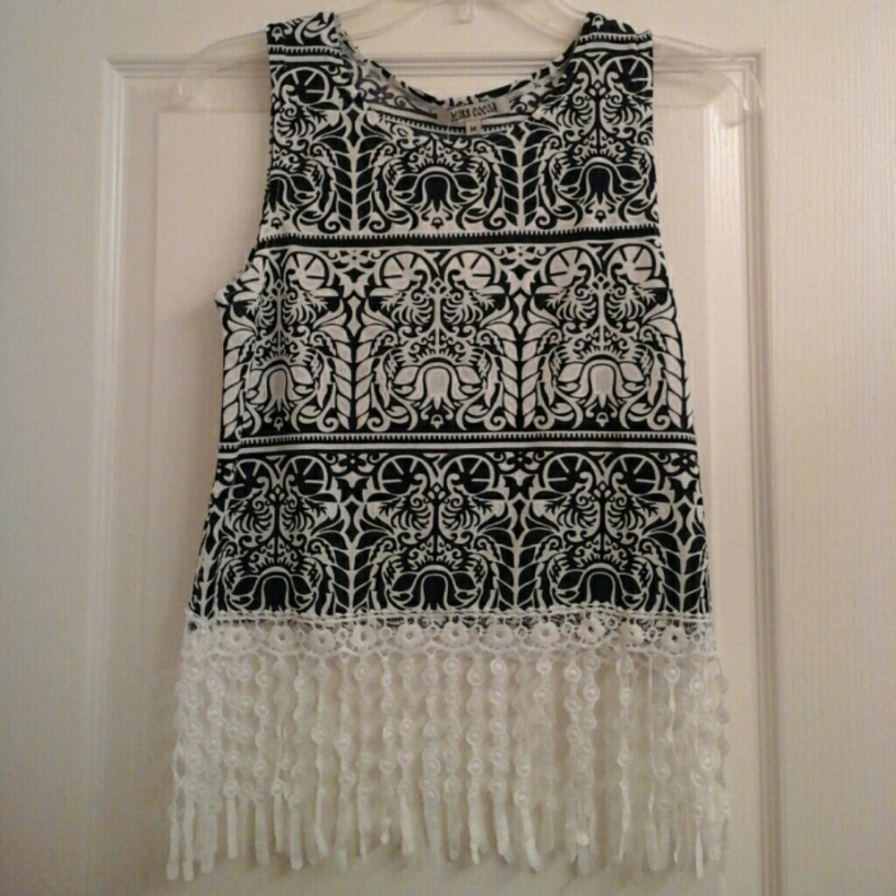 Black and white tank top with lace fringe