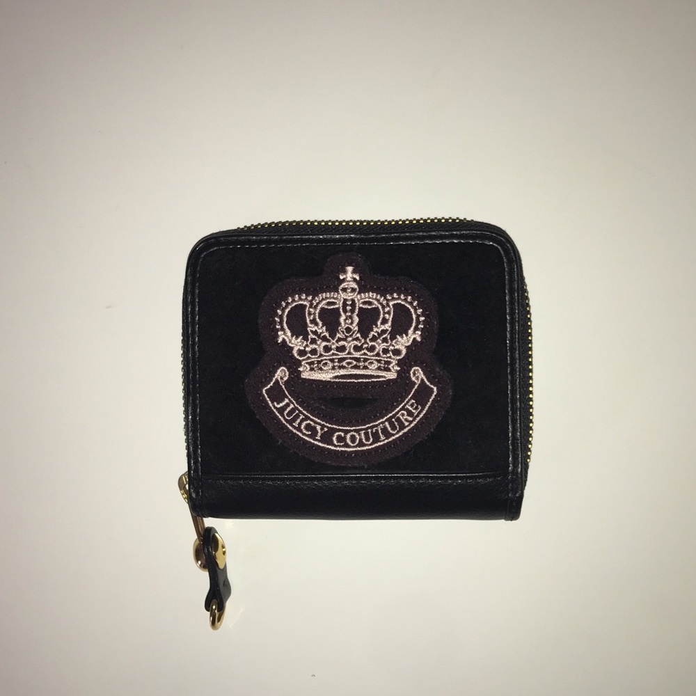 Juicy Couture Black Wallet.