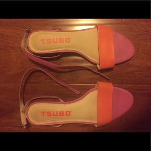 Colorful Tsubo sandals! 🌸