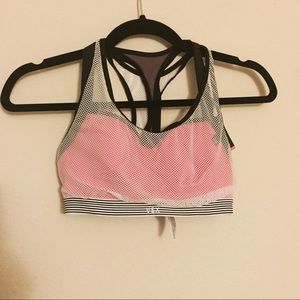 Brand new VS sports bra