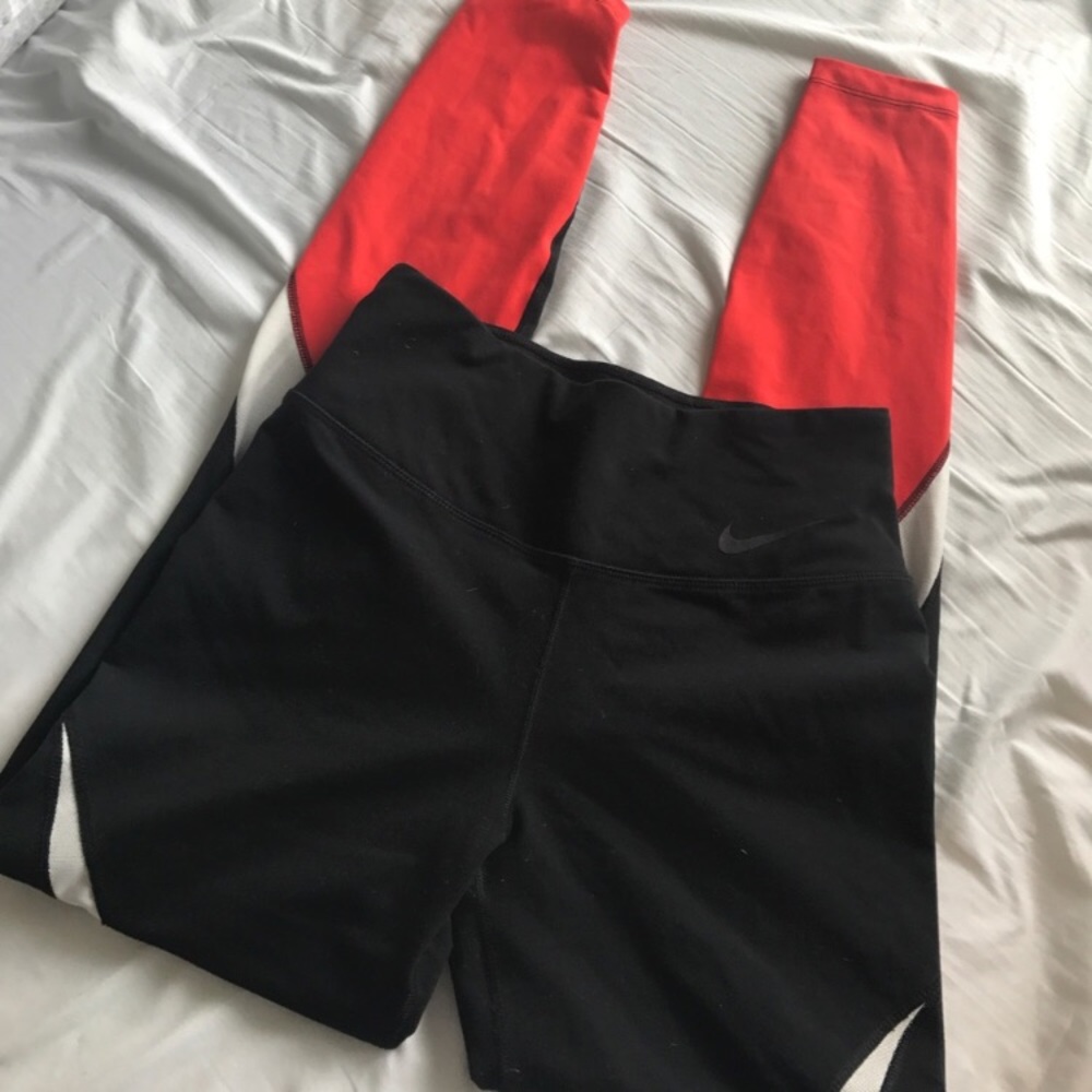 Nike leggings