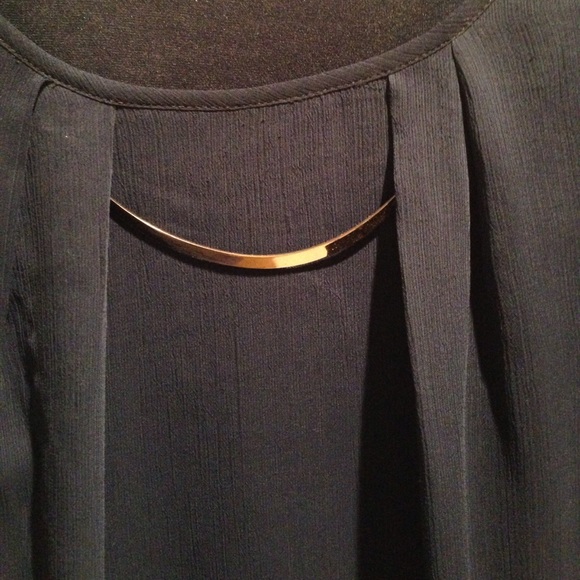 Navy top - Picture 3 of 3