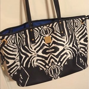 MCM Zebra Reversible Shopper Tote 🖤