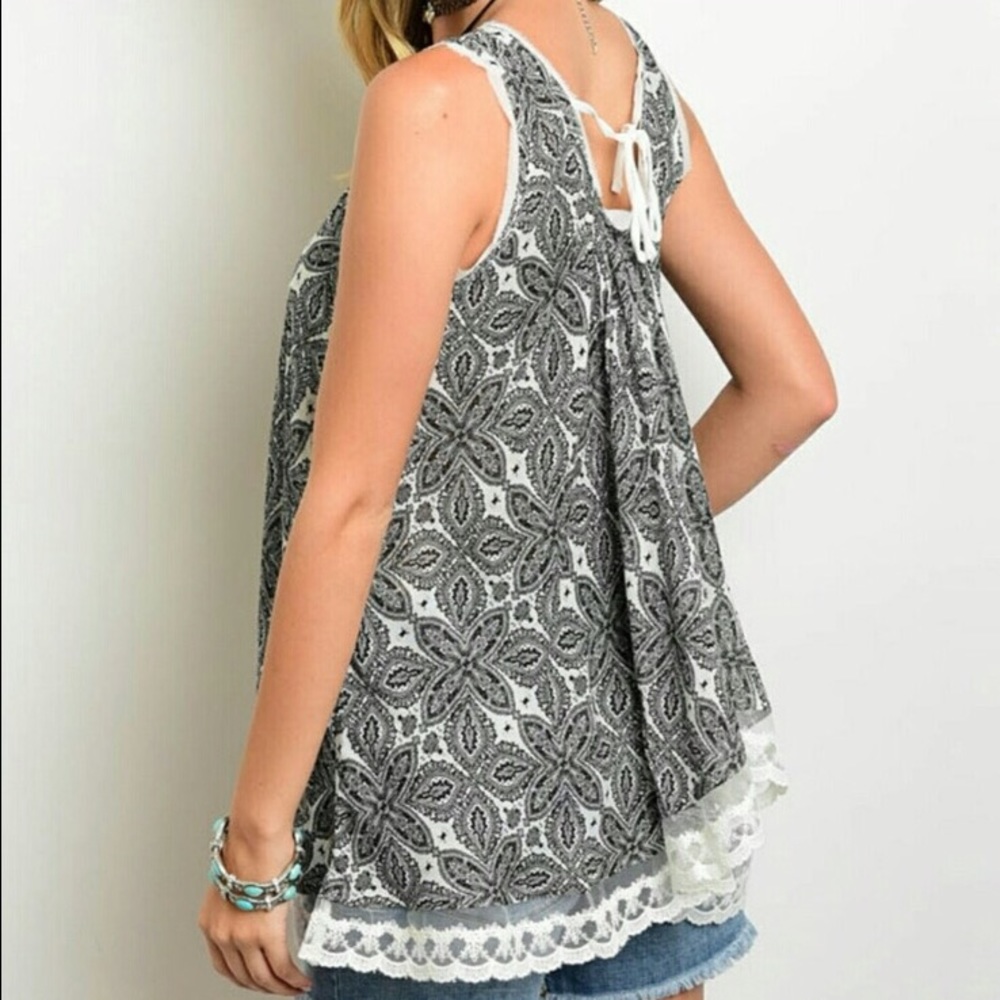 ❤️ Sale! ❤️ Sleeveless Vintage BOHO Top with Lace - Picture 2 of 4