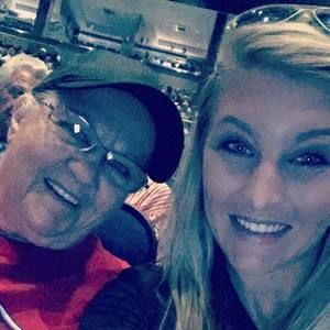 Meet your Posher, Kasey