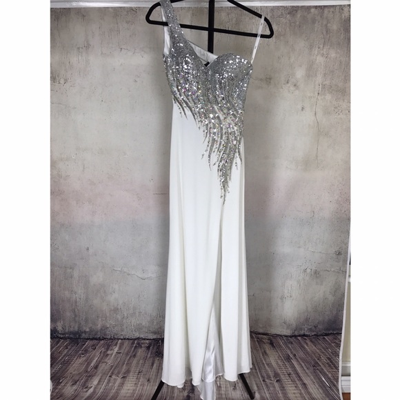 Riva designs white prom dress - Picture 1 of 3