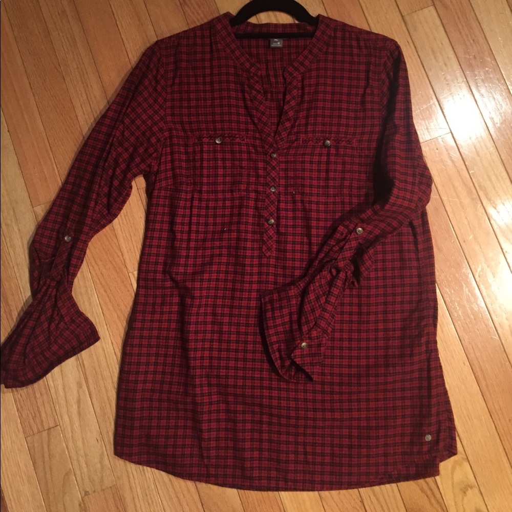 Eddie Bauer red/black button up