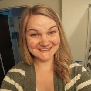 Meet your Posher, Lindsey