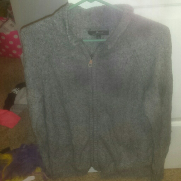 Never worn - Picture 1 of 2