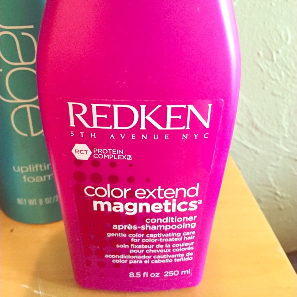 New Redken Color Magnetics Sulfate Free Shampoo