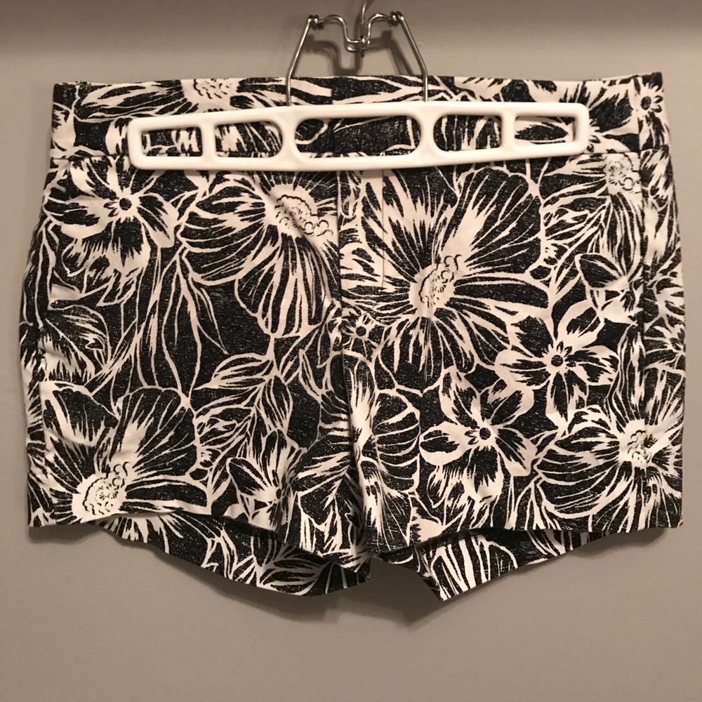 Banana Republic floral shorts NEVER WORN