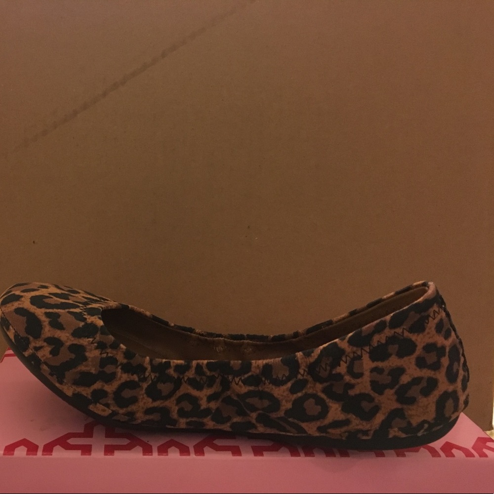 GB Girls leopard flats