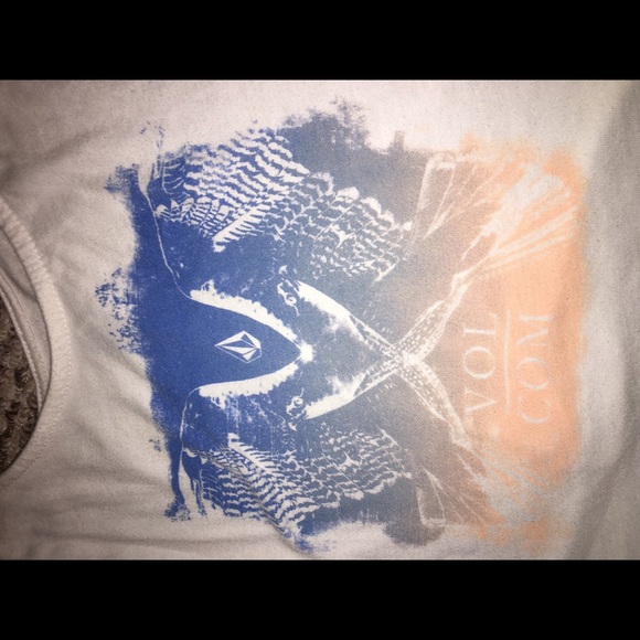 White volcom crop top - Picture 3 of 3