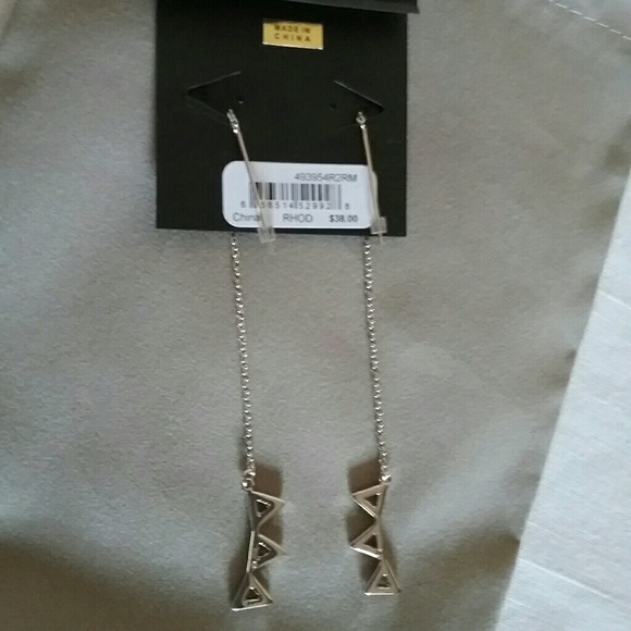 NWT Rebecca Minkoff Crystal Triangle Earrings - Picture 5 of 5