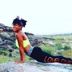 Meet your Posher, Naomi