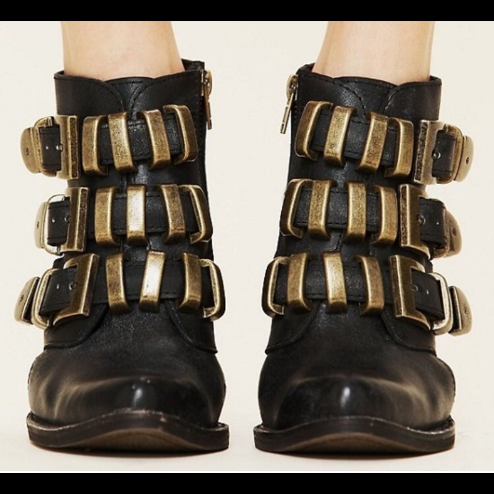 ISO Tripoli Buckle boot or knock off brand