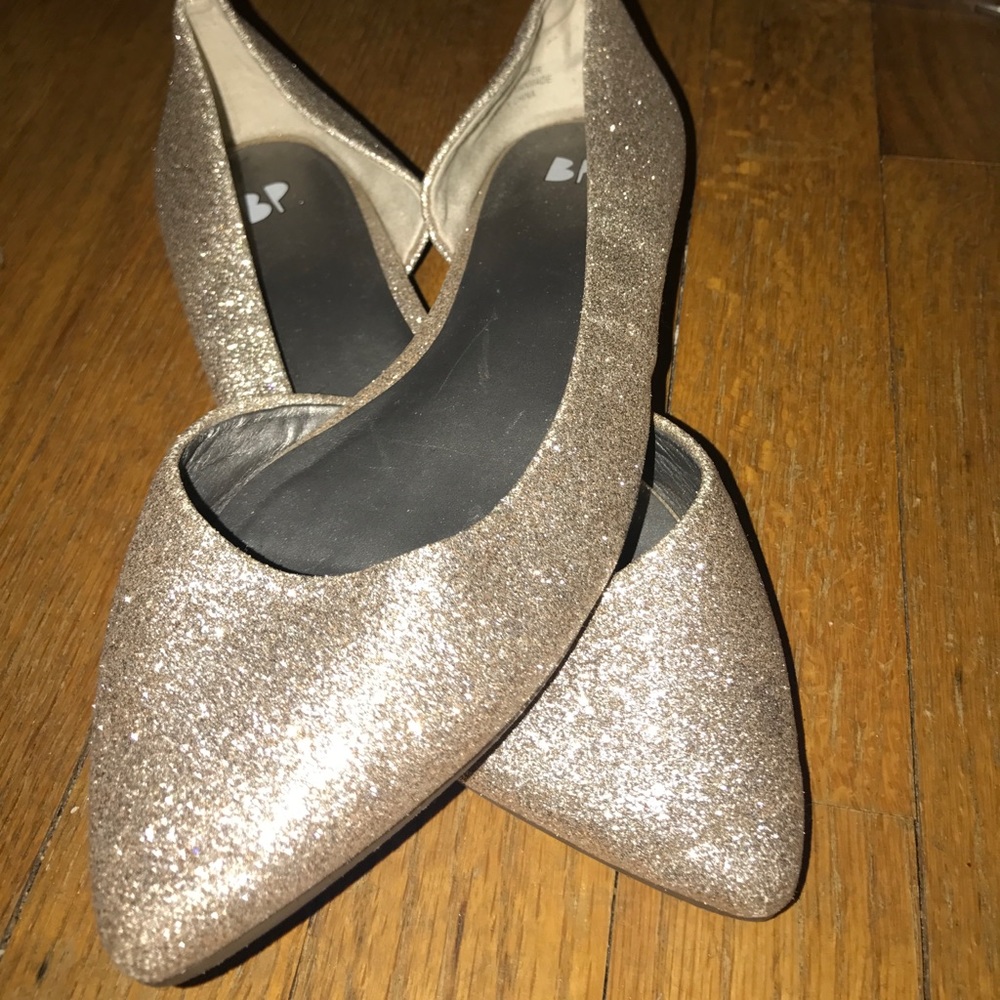 Gold sparkle BP flats! ✨