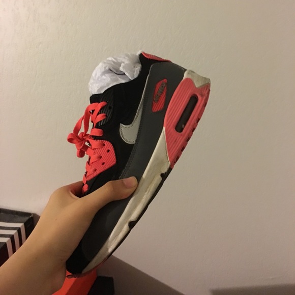 Nike air max sneakers - Picture 1 of 2