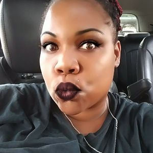 Meet your Posher, Janelle