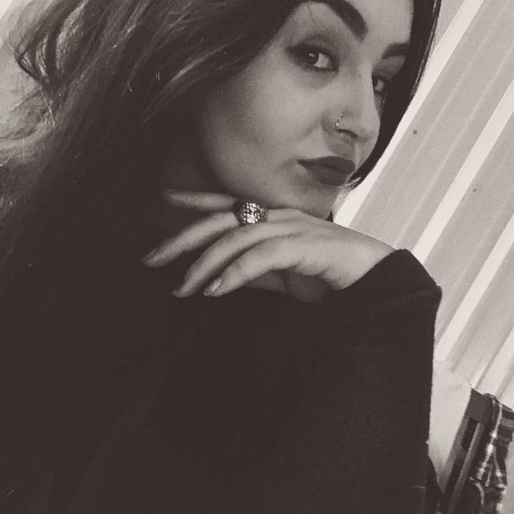Meet your Posher, Nikki