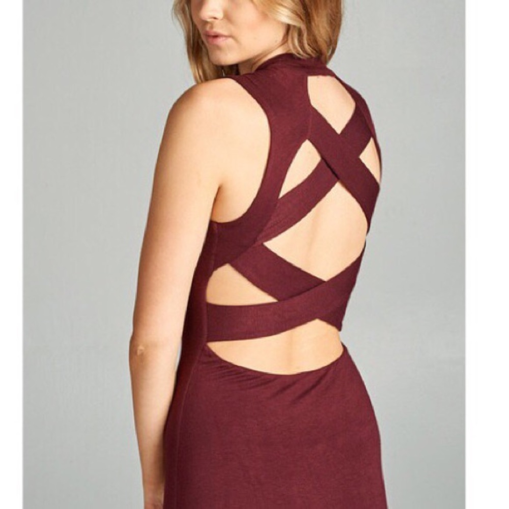 CUTOUT BACK MOCK NECK DRESS - BURGUNDY