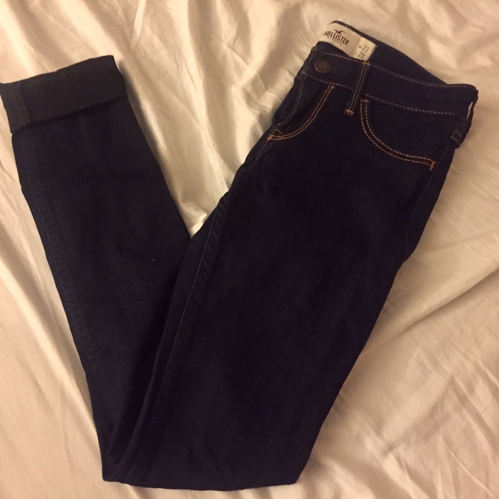 Dark rinse jeggings