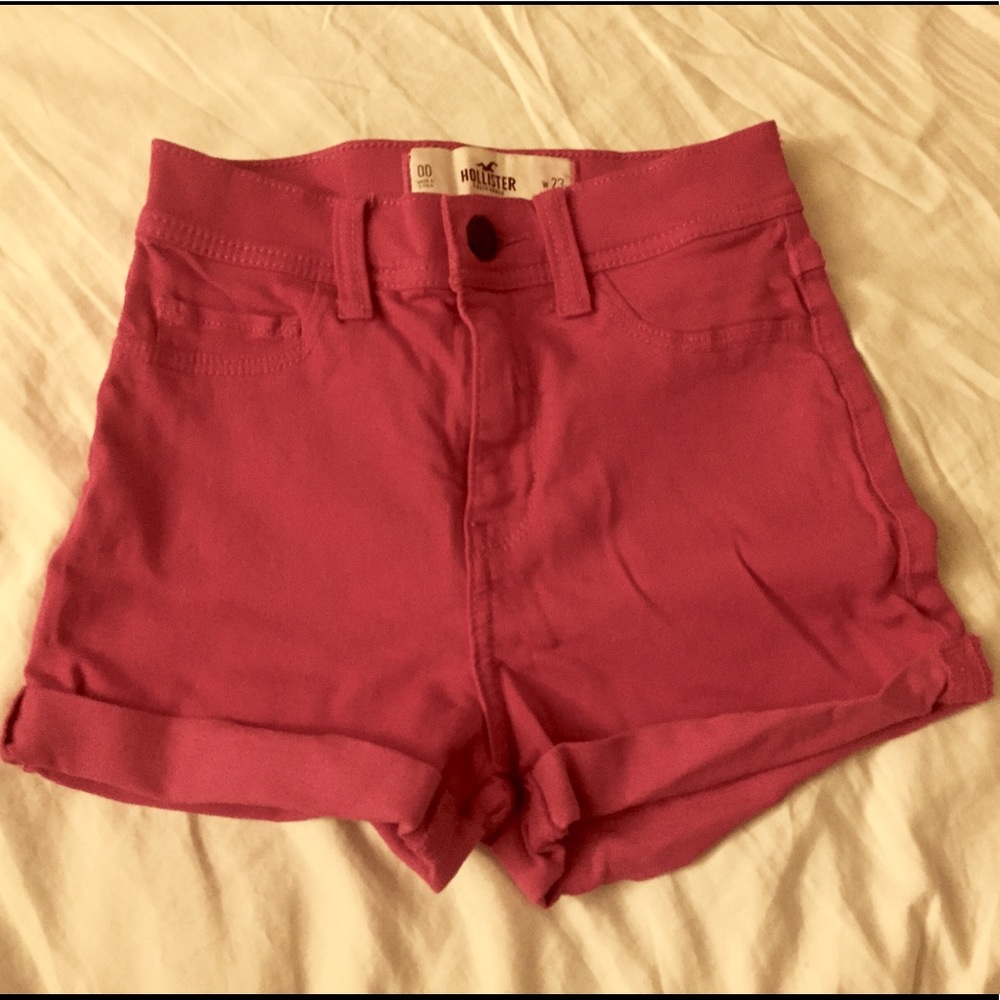 Magenta high rise shorts