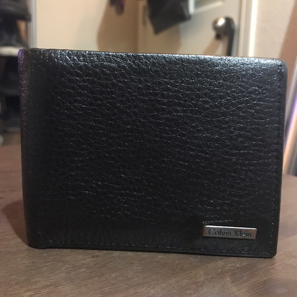 Calvin Klein Other - Calvin Klein Bifold Wallet