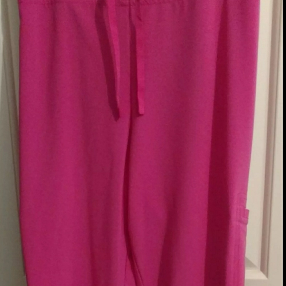 Scrub pants